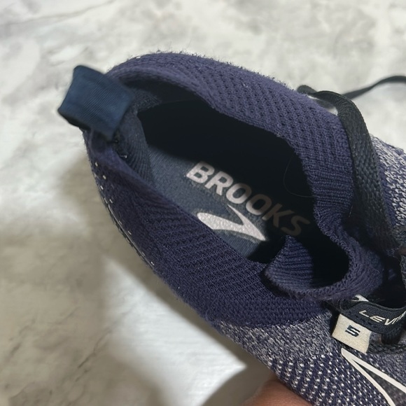 BROOKS MENS ATHLETIC SHOES LEVITATE 5 LACE UP NAVY Sz 11 - Picture 8 of 12